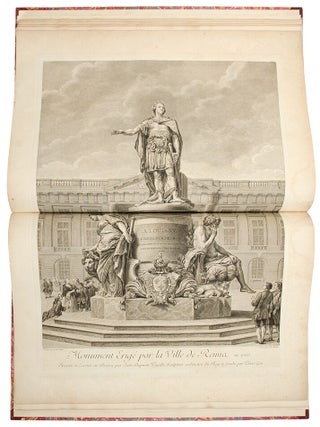 Item #21532 Description de la Place de Louis XV que l'on construit a Reims, des ouvrages a...