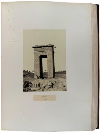Album Photographique de la Mission Remplie en &Eacute;gypte par le Vte Emmanuel de Roug&eacute;, accompagn&eacute; de M. le Vte de Banville et de M. Jacques de Roug&eacute;, 1863-1864; photographies ex&eacute;cut&eacute;es par M. le Vte de Banville; description des planches par M. le Vte Emmanuel de Roug&eacute;